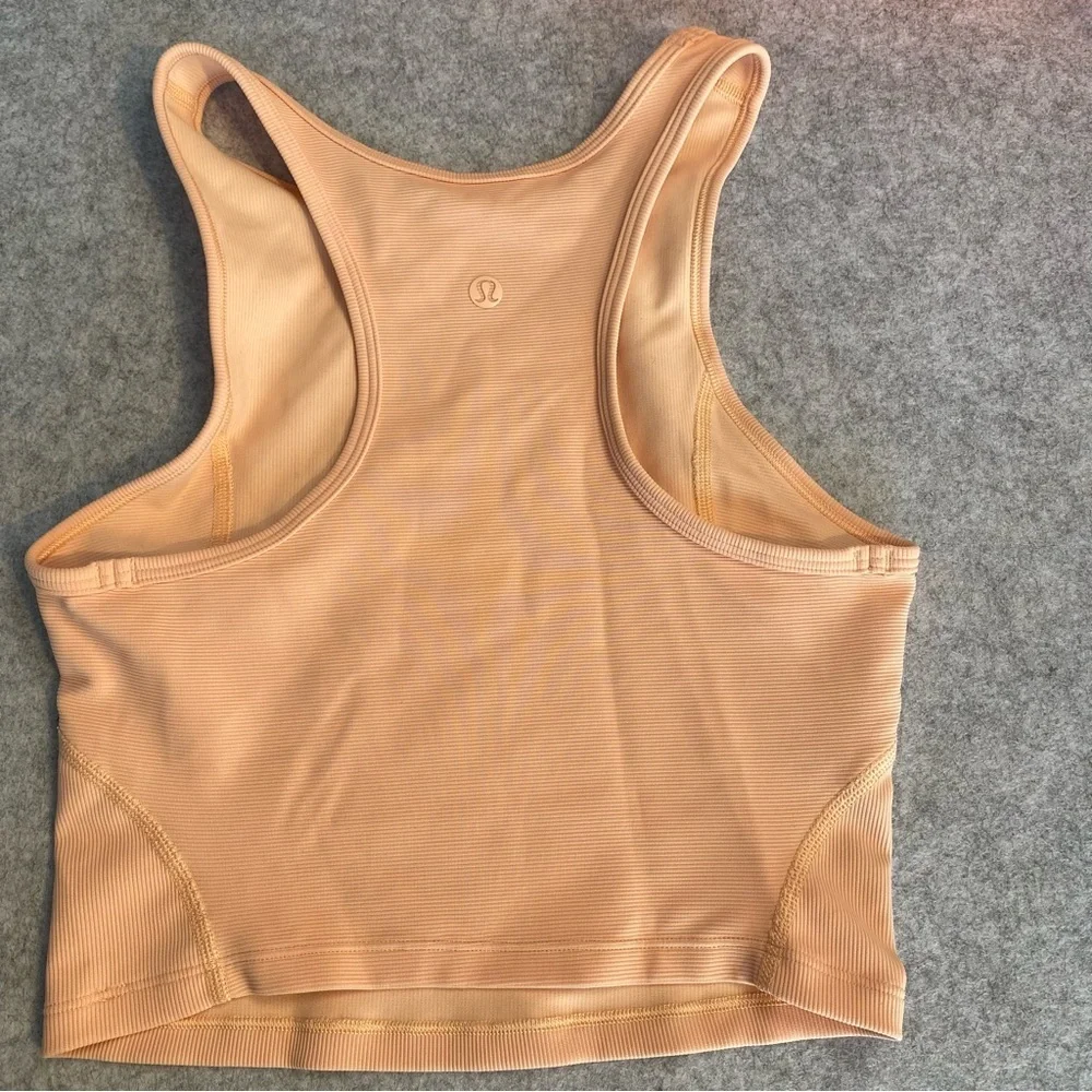 lululemon athletica size tag